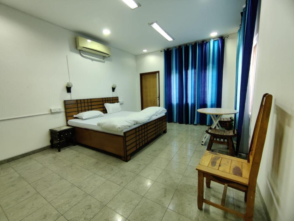 Albergue A Sleepy Fox Nueva Delhi Exterior foto